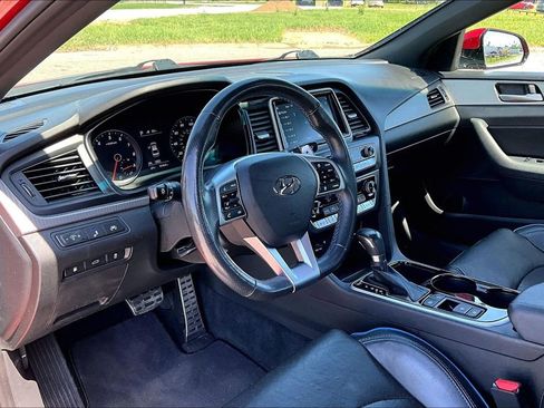 Used 2019 Hyundai Sonata Limited image 12