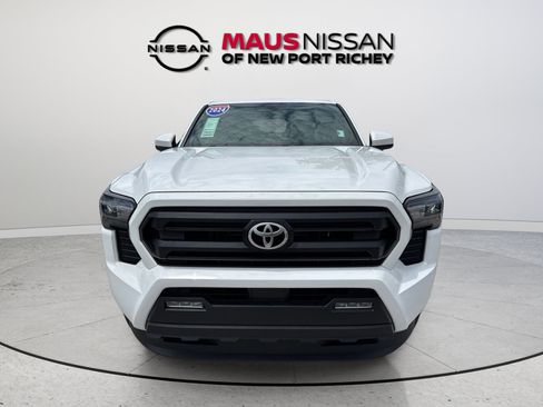 Used 2024 Toyota Tacoma SR5 AWD/4WD image 3