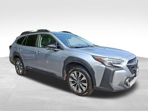 Used 2024 Subaru Outback Limited image 1