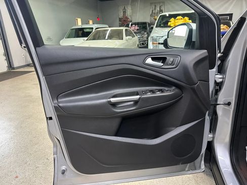Used 2018 Ford Escape SE AWD/4WD image 20