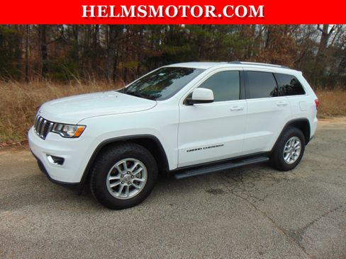 Certified 2018 Jeep Grand Cherokee Laredo image 4