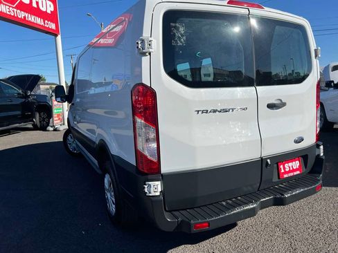 Used 2016 Ford Transit 250 130 Low Roof w/ Exterior Upgrade Package RWD image 7