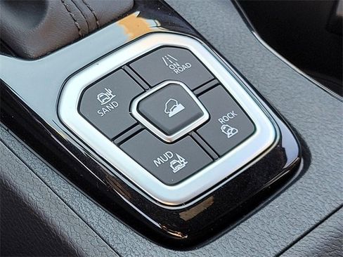 New 2026 Nissan Frontier SV w/ SV Convenience Package image 19