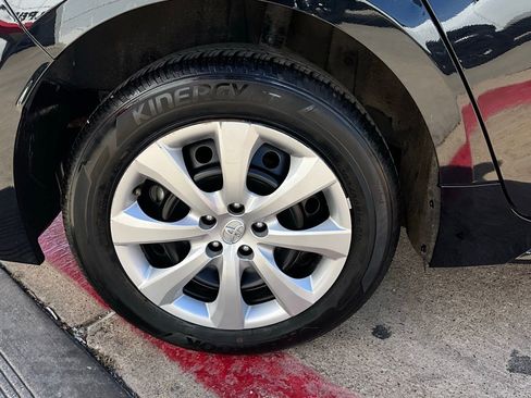 Used 2025 Toyota Corolla LE image 9