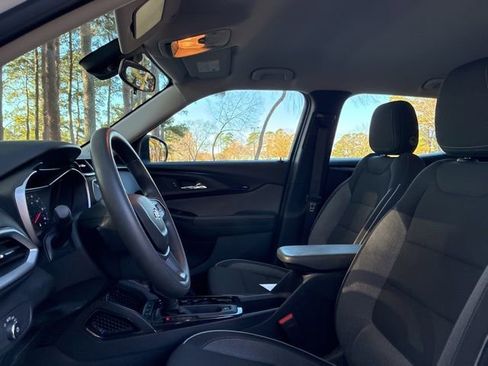 Used 2023 Chevrolet TrailBlazer LS image 21