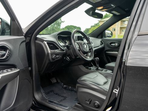 Used 2019 Jeep Cherokee High Altitude AWD/4WD image 15