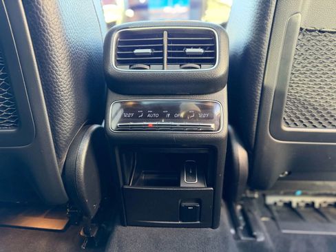 Used 2020 Mercedes-Benz GLS 450 4MATIC image 49