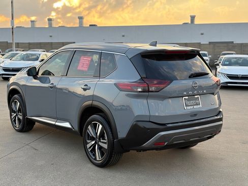 Certified 2023 Nissan Rogue SL w/ SL Premium Package image 7