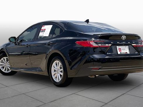 Used 2026 Toyota Camry LE w/ Convenience Package FWD image 10