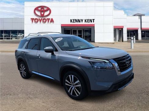Used 2024 Nissan Pathfinder Platinum AWD/4WD image 1