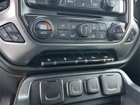 Used 2018 Chevrolet Silverado 1500 LTZ w/ LTZ Plus Package image 27