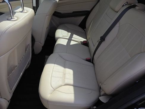 Used 2017 Mercedes-Benz GLE 350 4MATIC image 17