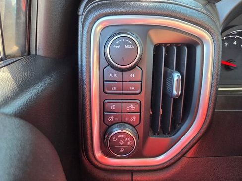 Used 2021 Chevrolet Silverado 1500 LT Trail Boss w/ Convenience Package II image 28