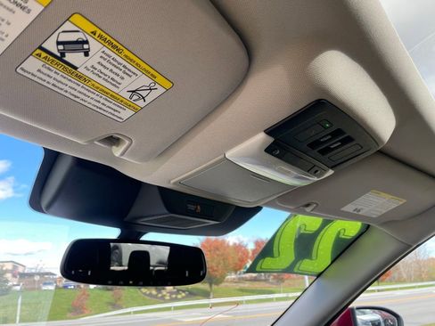 Certified 2022 Nissan Pathfinder SL w/ SL Premium Package image 25