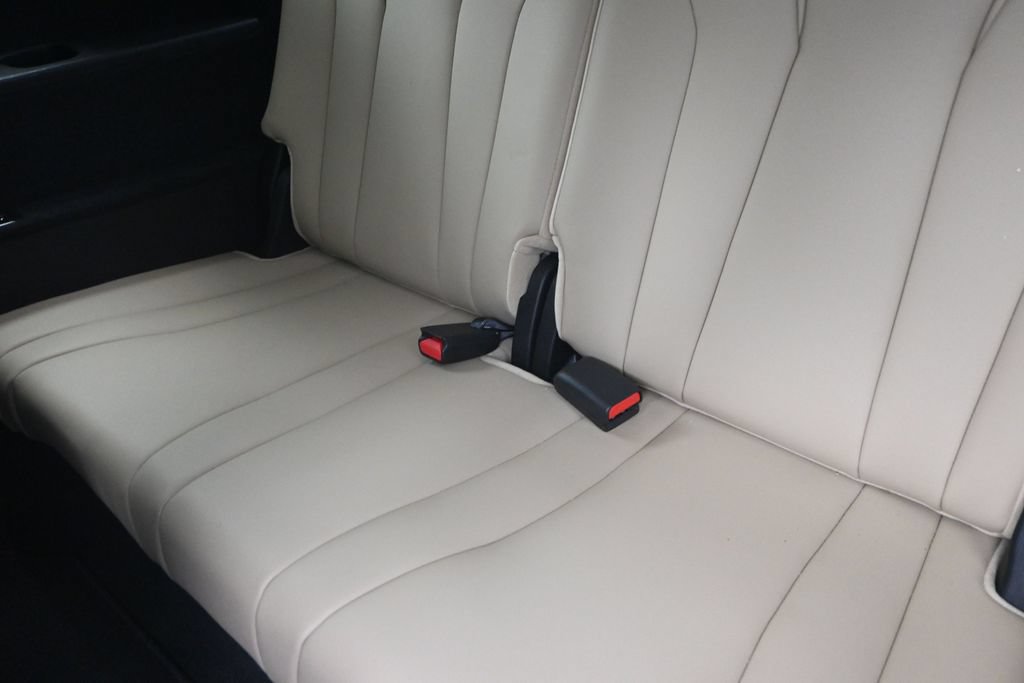 Used 2023 Acura MDX FWD image 17
