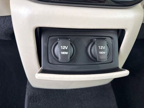 Used 2017 Genesis G90 3.3T Premium image 55