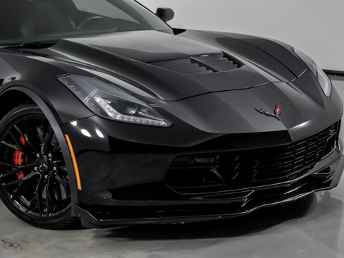 Used 2017 Chevrolet Corvette Z06 image 3