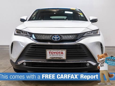Certified 2024 Toyota Venza XLE AWD/4WD image 2