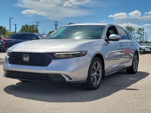 New 2025 Honda Accord EX-L image 3