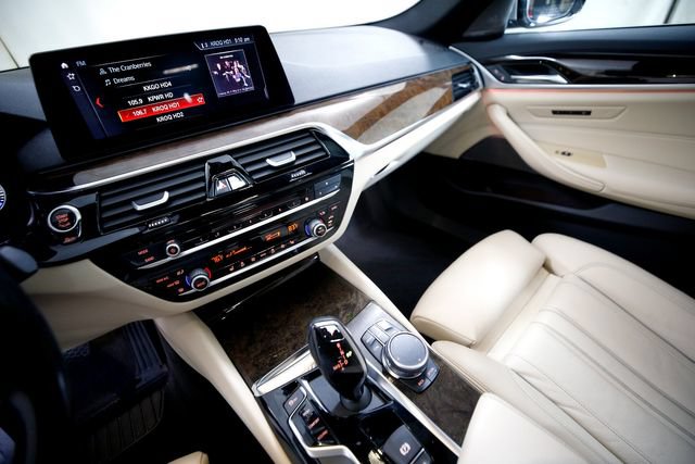 Used 2019 BMW 540i RWD image 8