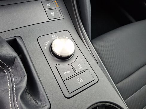 Certified 2023 Lexus IS 350 F Sport image 25