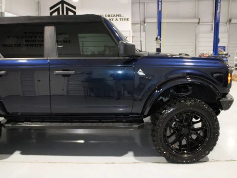 Used 2021 Ford Bronco Black Diamond w/ Sasquatch Package AWD/4WD image 14