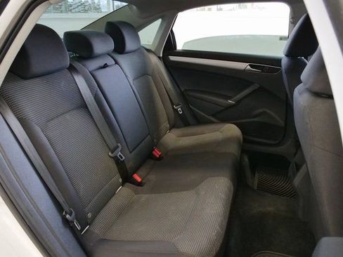 Used 2016 Volkswagen Passat 1.8T S image 14