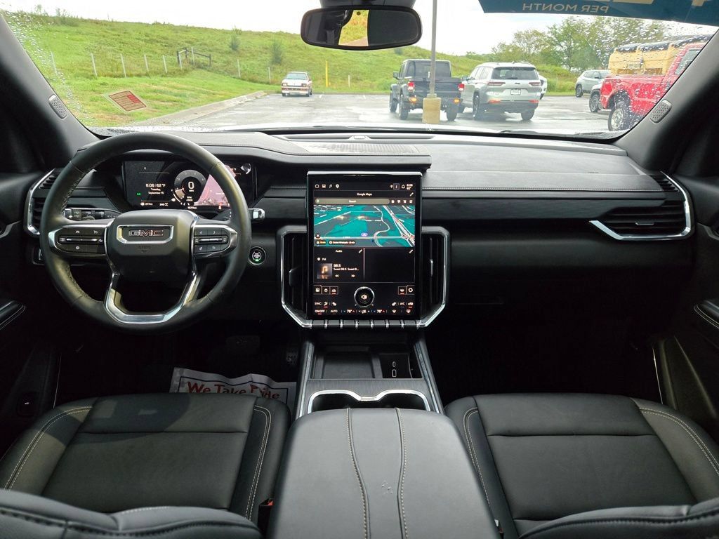 Used 2025 GMC Acadia Elevation w/ Elevation Premium Package AWD/4WD image 18