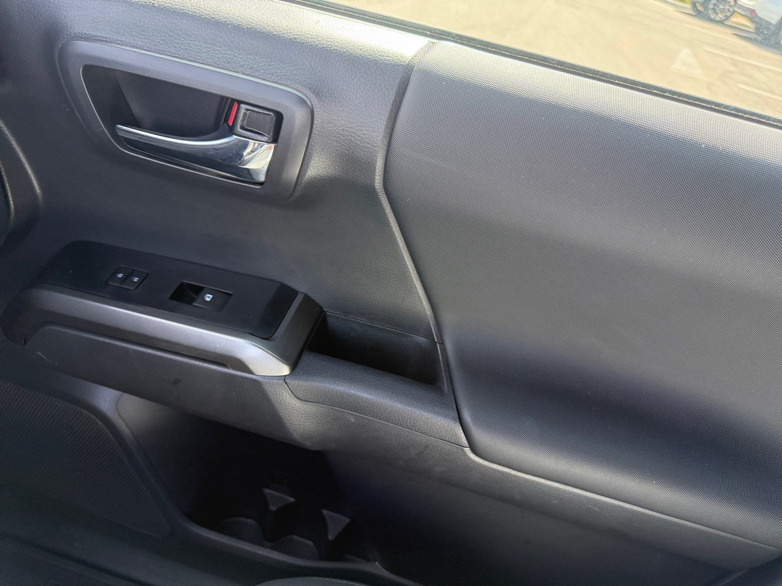 Used 2023 Toyota Tacoma TRD Off-Road AWD/4WD image 16