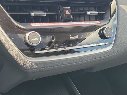 New 2026 Toyota Corolla Cross XLE w/ Convenience Package FWD image 16