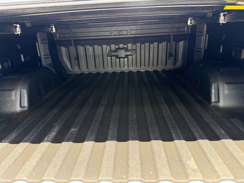 Used 2022 Chevrolet Silverado 1500 LTZ AWD/4WD image 11