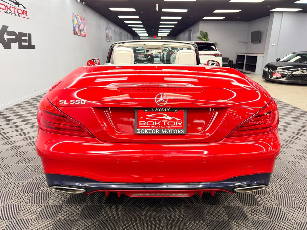 Used 2017 Mercedes-Benz SL 550 w/ Driver Assistance Package image 12
