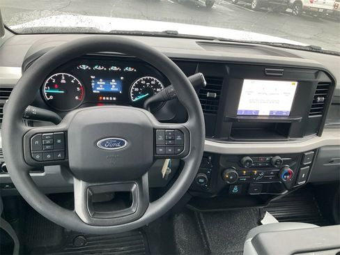New 2026 Ford F350 XL w/ XL Chrome Package image 25