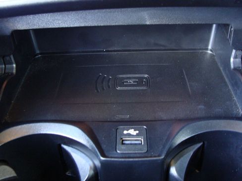 Used 2025 BMW 330i Sedan w/ M Sport Package image 26