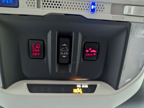 Used 2024 Subaru Forester Touring image 25