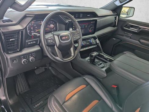 Used 2024 GMC Sierra 1500 AT4 w/ Technology Package image 9