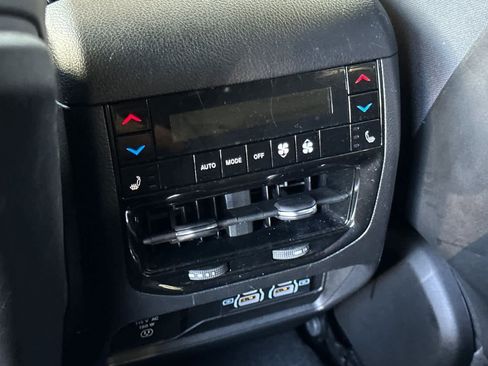 Used 2022 Jeep Grand Cherokee Overland w/ Advanced Protech Group III image 14