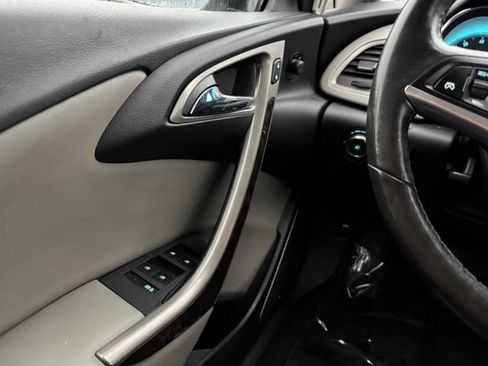 Used 2014 Buick Verano FWD image 28