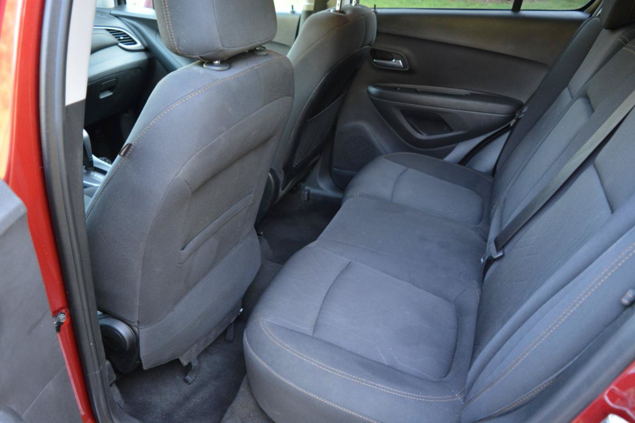 Used 2019 Chevrolet Trax LT FWD image 14