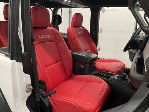 Used 2024 Jeep Wrangler Sport AWD/4WD image 39