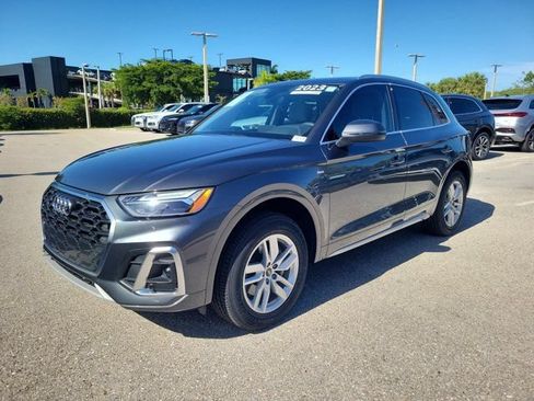 Certified 2023 Audi Q5 2.0T Premium w/ Convenience Package AWD/4WD image 4