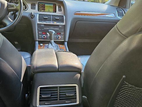 Used 2010 Audi Q7 3.6 Premium Plus w/ Premium Plus Pkg image 31