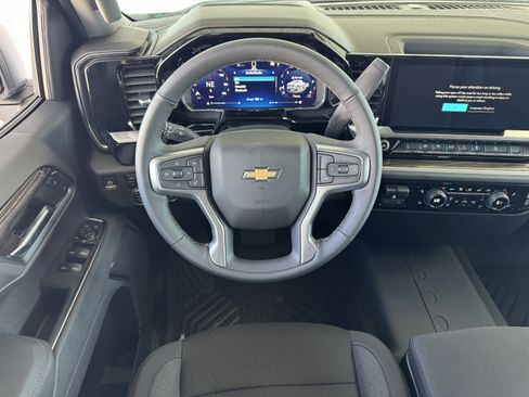 New 2026 Chevrolet Silverado 1500 LT image 18
