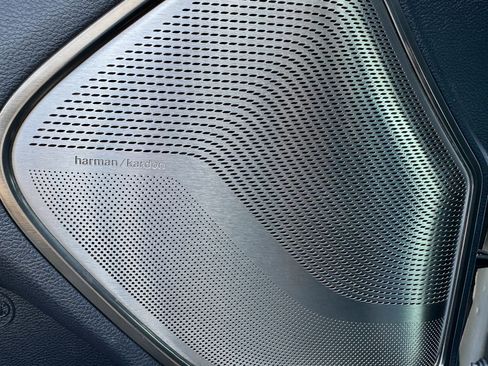 Used 2020 RAM 1500 Limited image 12