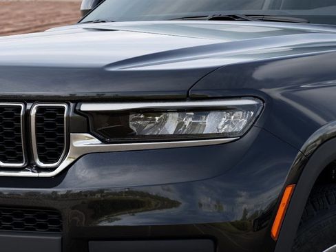 New 2025 Jeep Grand Cherokee L Laredo w/ MOPAR Finishing Package image 10