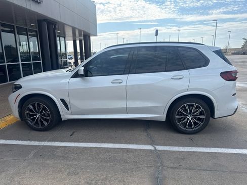 Used 2023 BMW X5 sDrive40i w/ M Sport Package RWD image 4