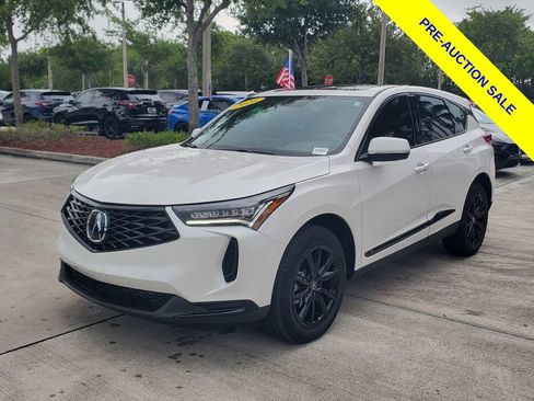 Used 2026 Acura RDX SH-AWD image 3