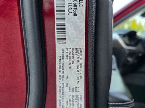 Used 2023 Jeep Grand Cherokee Limited w/ Luxury Tech Group II AWD/4WD image 29