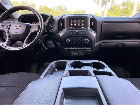 Used 2021 Chevrolet Silverado 1500 Custom image 6