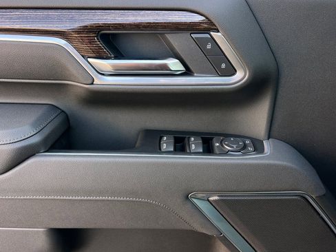 New 2026 GMC Sierra 2500 SLE image 9